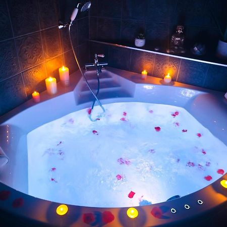 La Jungle Insolite, Spa, Ecran Cinema, Lit A Baldaquin King Size, Day Use, 10 Min Centre Amiens Bagian luar foto